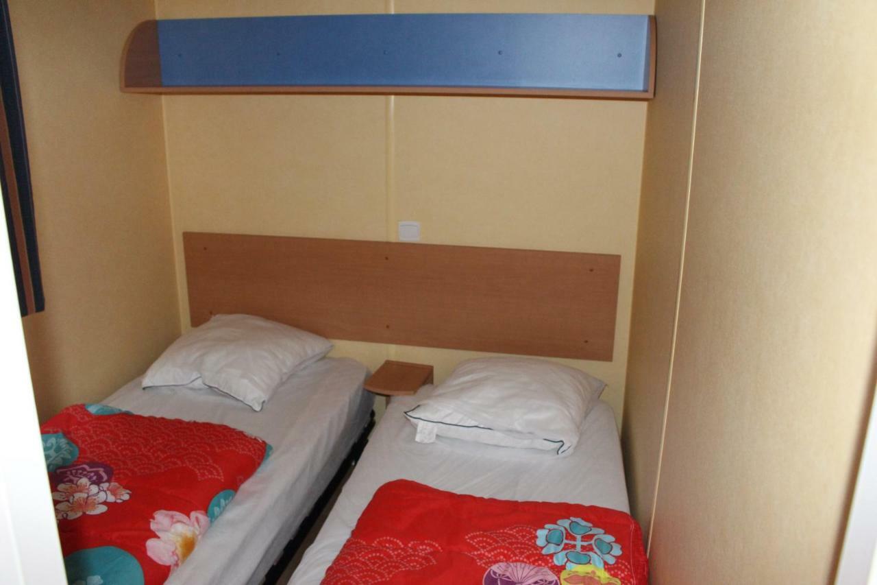 Camping Du Pontis Verteillac エクステリア 写真