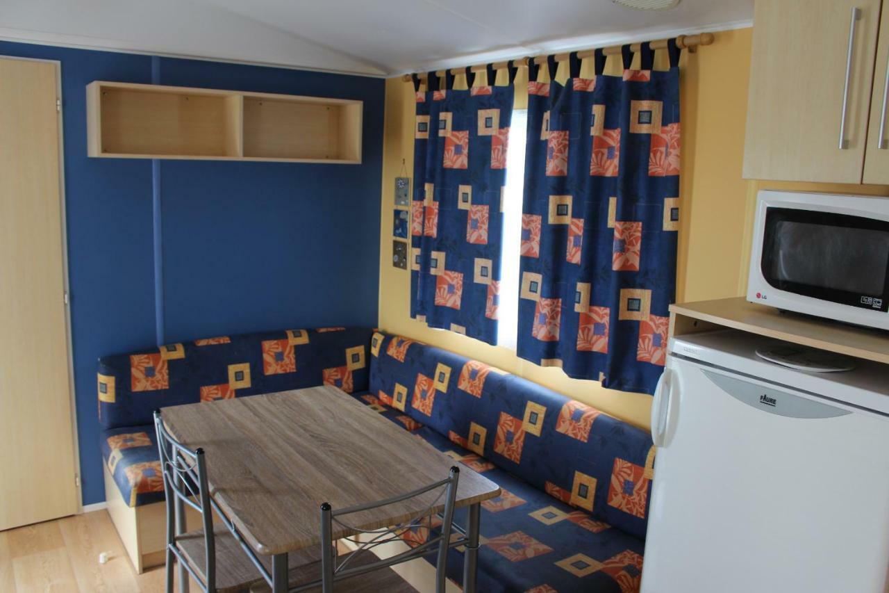 Camping Du Pontis Verteillac エクステリア 写真