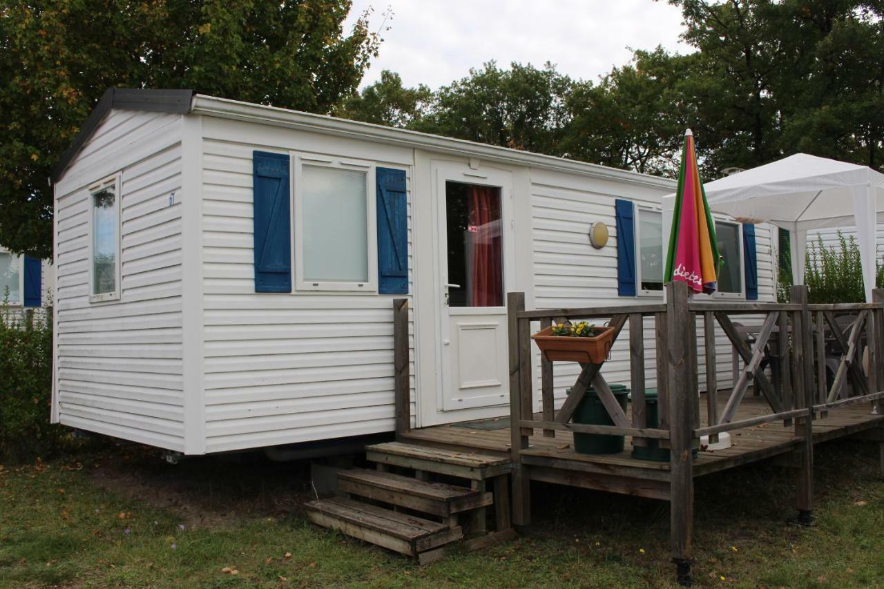 Camping Du Pontis Verteillac エクステリア 写真