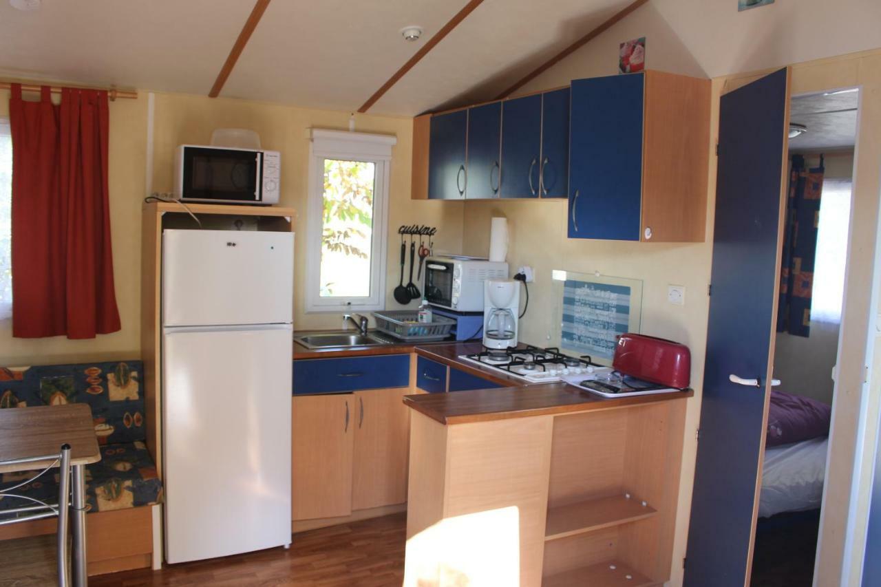 Camping Du Pontis Verteillac エクステリア 写真