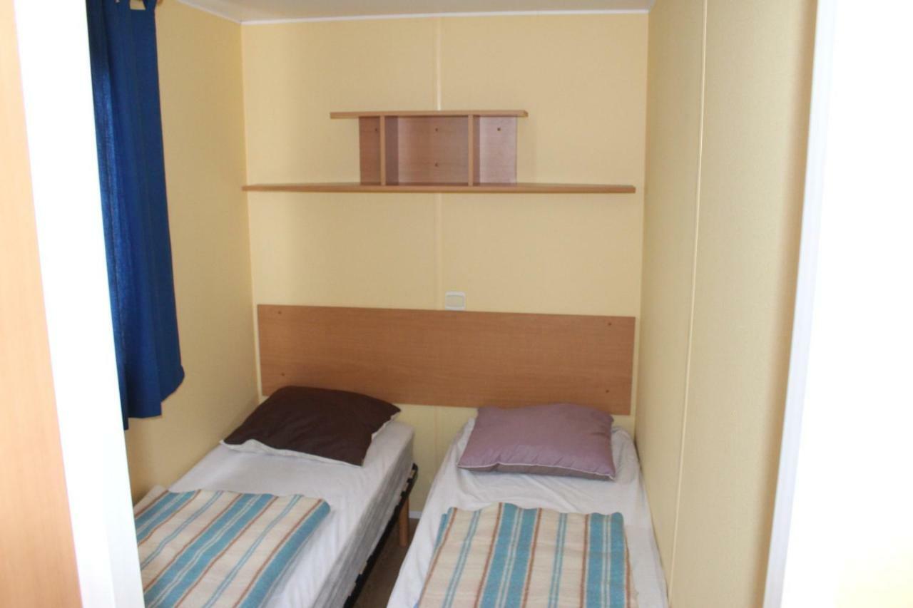 Camping Du Pontis Verteillac エクステリア 写真